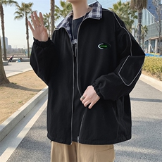 黑色