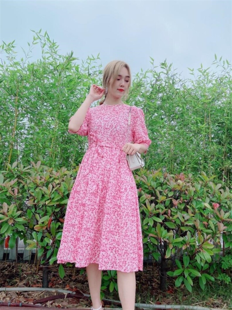 夏季新款连衣裙，女装连衣裙，依岸