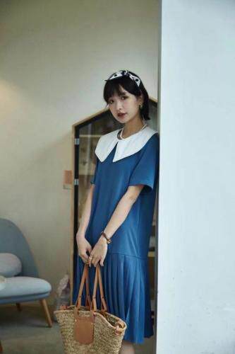 现货复古蓝翻领连衣裙，女装连衣裙，OL