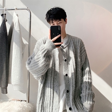 浅灰色