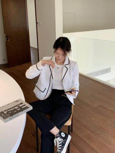 现货秋装新款贴边小香风外套图片