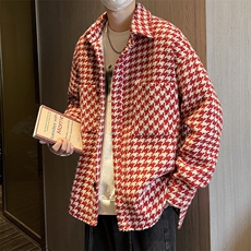 红色