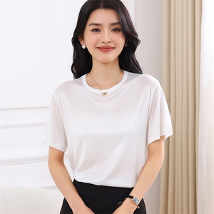 2025夏季新款醋酸缎面圆领套头短袖女士纯色简约气质丝滑透气T恤图片