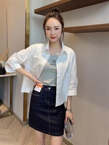 新款洋气短款韩味十足小衬衫,女装衬衫,L·H·X