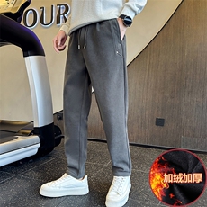 灰绿色