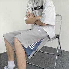 灰色