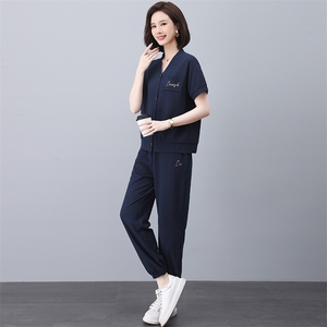 中年妈妈运动服套装洋气2025新款中老年女夏季薄款外套休闲两件套图片