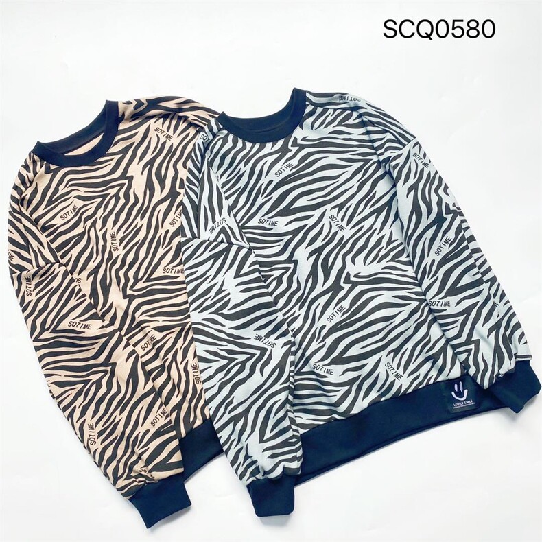 斑马条卫衣S-M，女装卫衣/绒衫，尚映