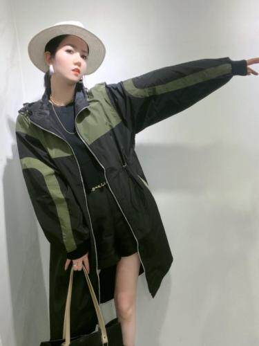 欧版大版撞色拼接风衣，女装风衣，芭娜美纳