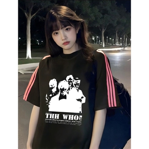 抖音得物品质二开240克宽松纯棉美式潮牌印花三条杠中性风短袖T恤图片