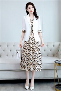 小西装吊带连衣裙女2025年初秋新款名媛气质碎花两件套裙子套装潮图片