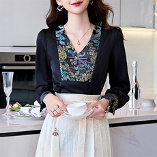 女2024春秋季新款年轻妈妈洋气高贵新中式日常马面裙女，女装衬衫，卡杰菲