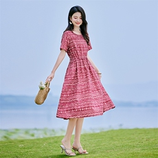 棉麻连衣裙夏装2025新款高级感大码女装气质法式小众设计碎花裙子，女装连衣裙，铭街依杨
