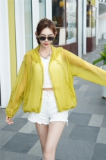 黄色韩版时尚休闲风轻薄透气防晒连帽外套女2025年夏季新款防晒衣，女装短外套，安之芮娜