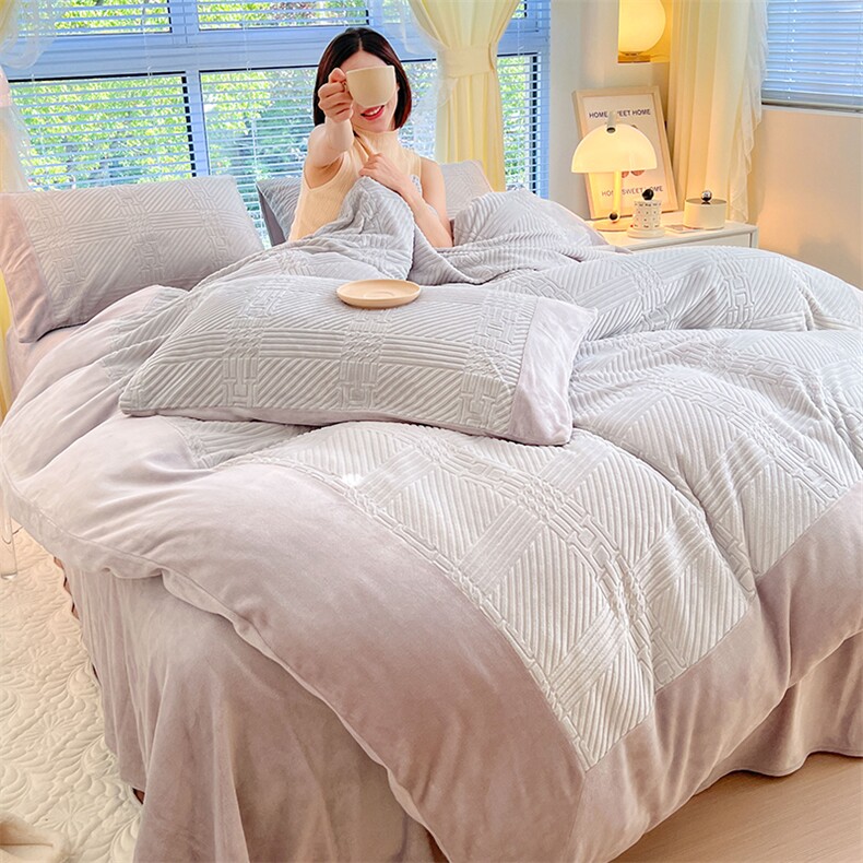 秋冬新款大拼角A类6D雕花牛奶绒四件套,女装床品套件,一起卖家纺