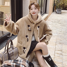 已出大货皮毛一体外套6555P195K298，女装短外套，2D001