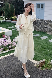 两件套春季挂脖款长袖纯色连衣裙甜美法式复古裙子小香风春秋显瘦图片