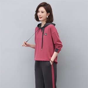 休闲运动服女士春秋2025春季新款妈妈春装时尚洋气卫衣图片