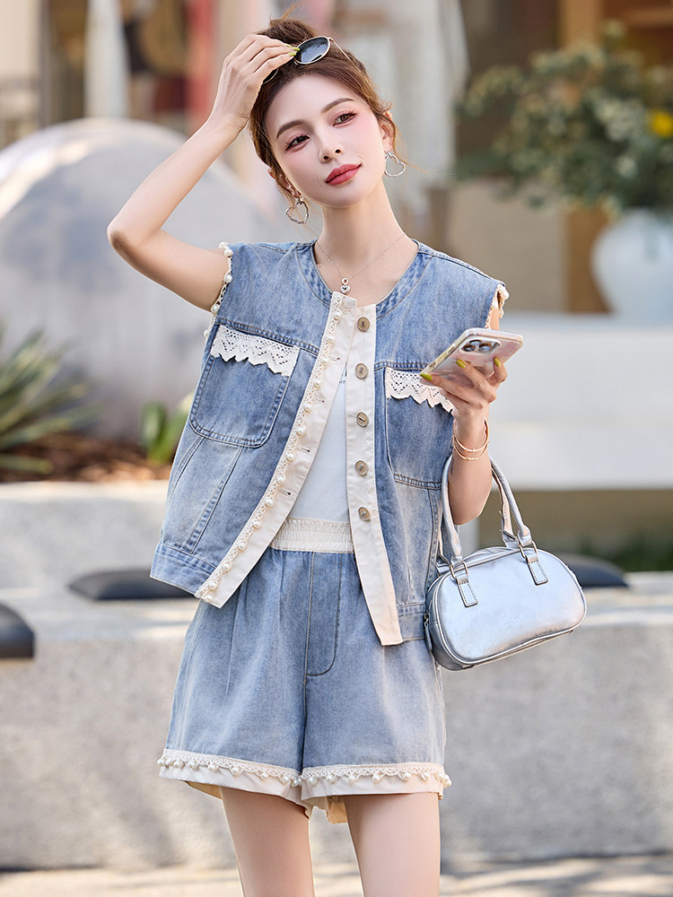 牛仔短裤套装女2025夏季韩系松弛感超火休闲减龄蕾丝无袖背心穿搭,女装套装/套裙,艾仟回(原伊仟回)