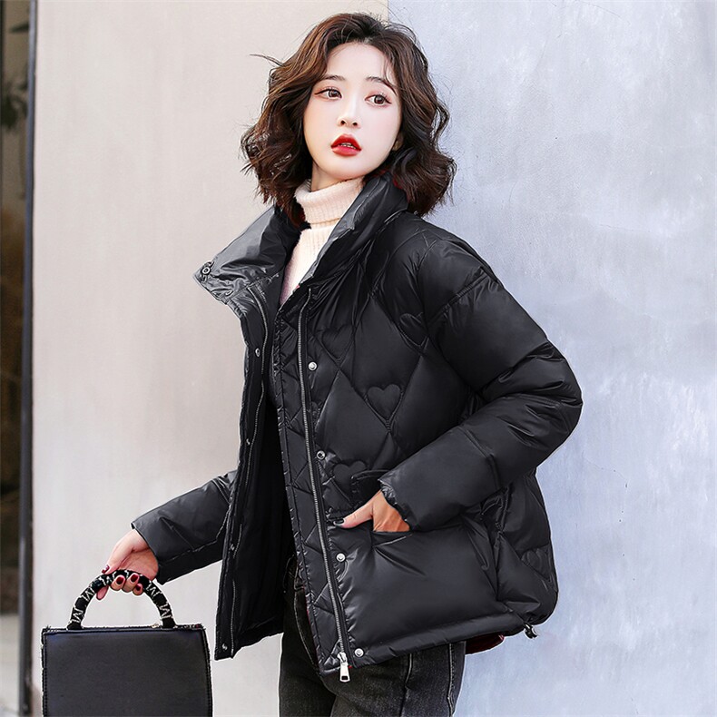 2025冬季新款时尚立领保暖舒适气质显瘦90白鸭绒羽绒服,女装羽绒服,心心服饰