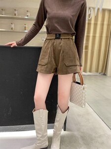 高品质松紧腰休闲短裤图片