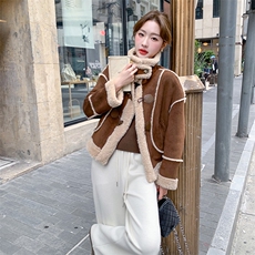 新款现货主推皮毛一体外套9907-P185-K268，女装毛呢外套，2C129
