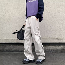 卡其色