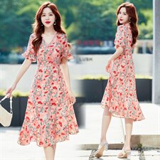 2025新款大码女装夏季荷叶边显瘦a字裙胖妹妹遮肚雪纺碎花连衣裙，女装连衣裙，贵人树