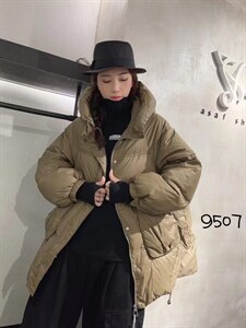冬季新款休闲款羽绒服图片
