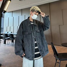 黑灰色