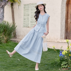2026夏季新款精梳棉两件套V领短袖+松紧拼接花边半身裙，不挑身材图片