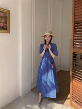 盐缩格子连衣裙，女装连衣裙，欧妮卡蒂蔓