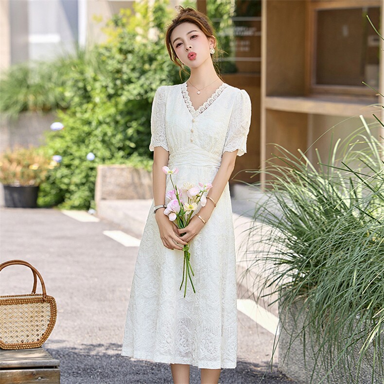 2025年夏季新款蕾丝花边拼接修身连衣裙女,女装连衣裙,美沁