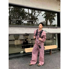 玫红色