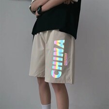 卡其色