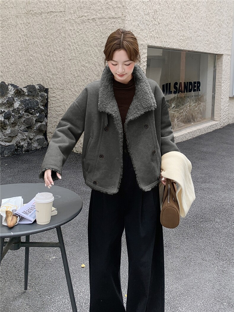 209-3290-P195-268皮毛一体双排扣加厚2025年冬季,女装短外套,韩蜜菓