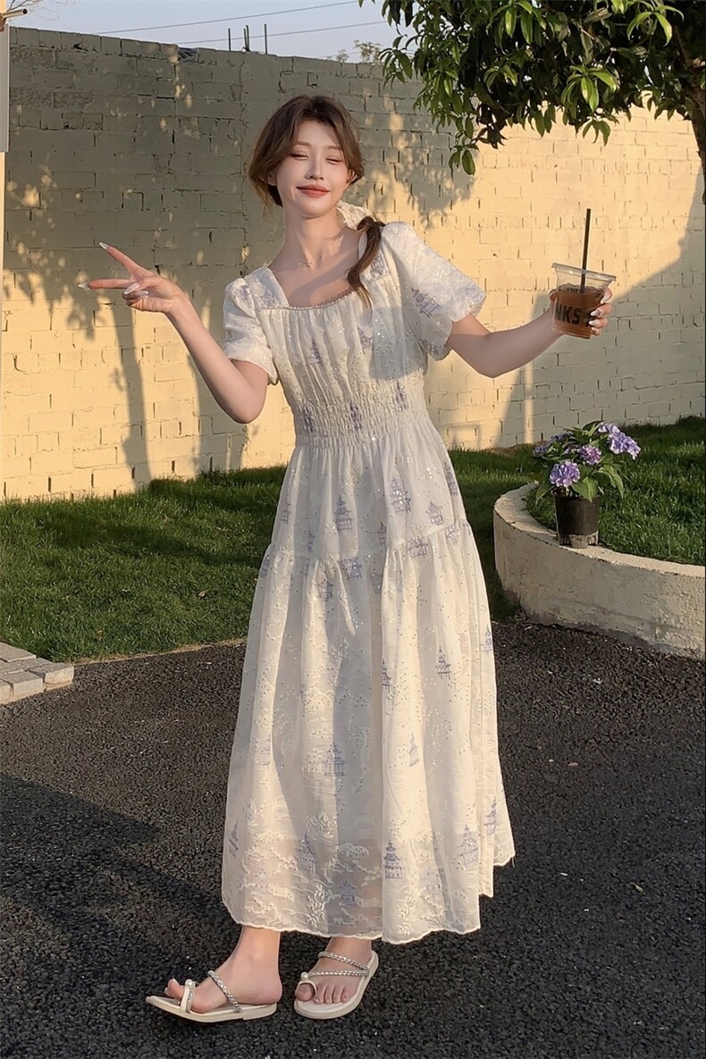 荡领刺绣仙女裙纯欲拼接连衣裙夏季收腰初恋小众碎花显瘦气质初恋，女装连衣裙，浙宝208A