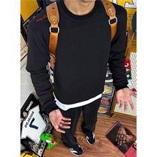 黑色