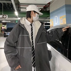 深灰色