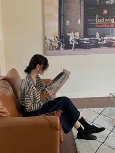 条纹毛衣图片