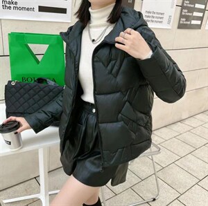[现货]羽绒衣，，四个颜色，三个尺码图片