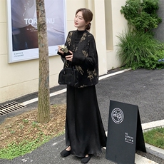 浮雕肌理感盘扣马甲+半高领设计上衣+半身裙三件套，女装套装/套裙，乔安迪
