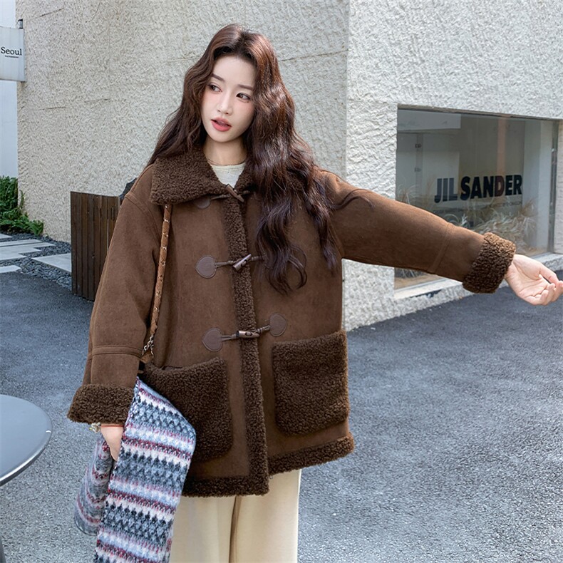 咖色麂皮绒羊羔毛外套女2025年冬季新款小个子洋气保暖牛角扣上衣,女装短外套,2C108