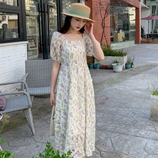 标准法式风情浪漫花色碎花连衣裙，女装连衣裙，MQ