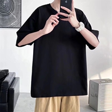 黑色
