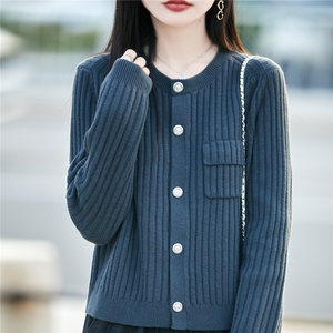 时髦圆领针织开衫女短外套毛衣2025新款法式设计感小香风外搭上衣图片