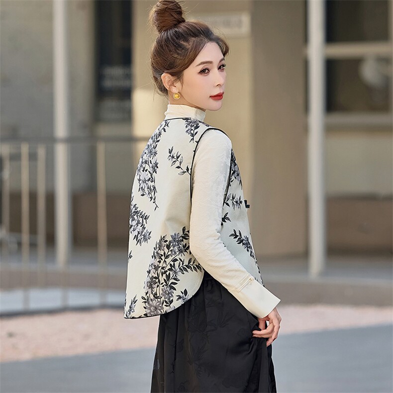 2025春秋新款复古重工新中式上衣马甲显高显瘦刺绣坎肩唐装外搭女,女装马甲,芷墨服饰