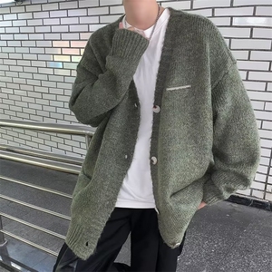 撞色毛衣男秋冬季设计感慵懒风针织外套保暖套头圆领线衣图片