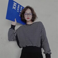 秋季条纹拼接卫衣，女装卫衣/绒衫，依秀儿