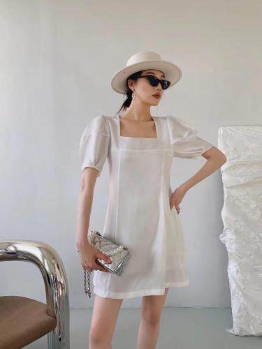 夏季新款方领连衣裙现货供应，女装连衣裙，AUDREY WANG